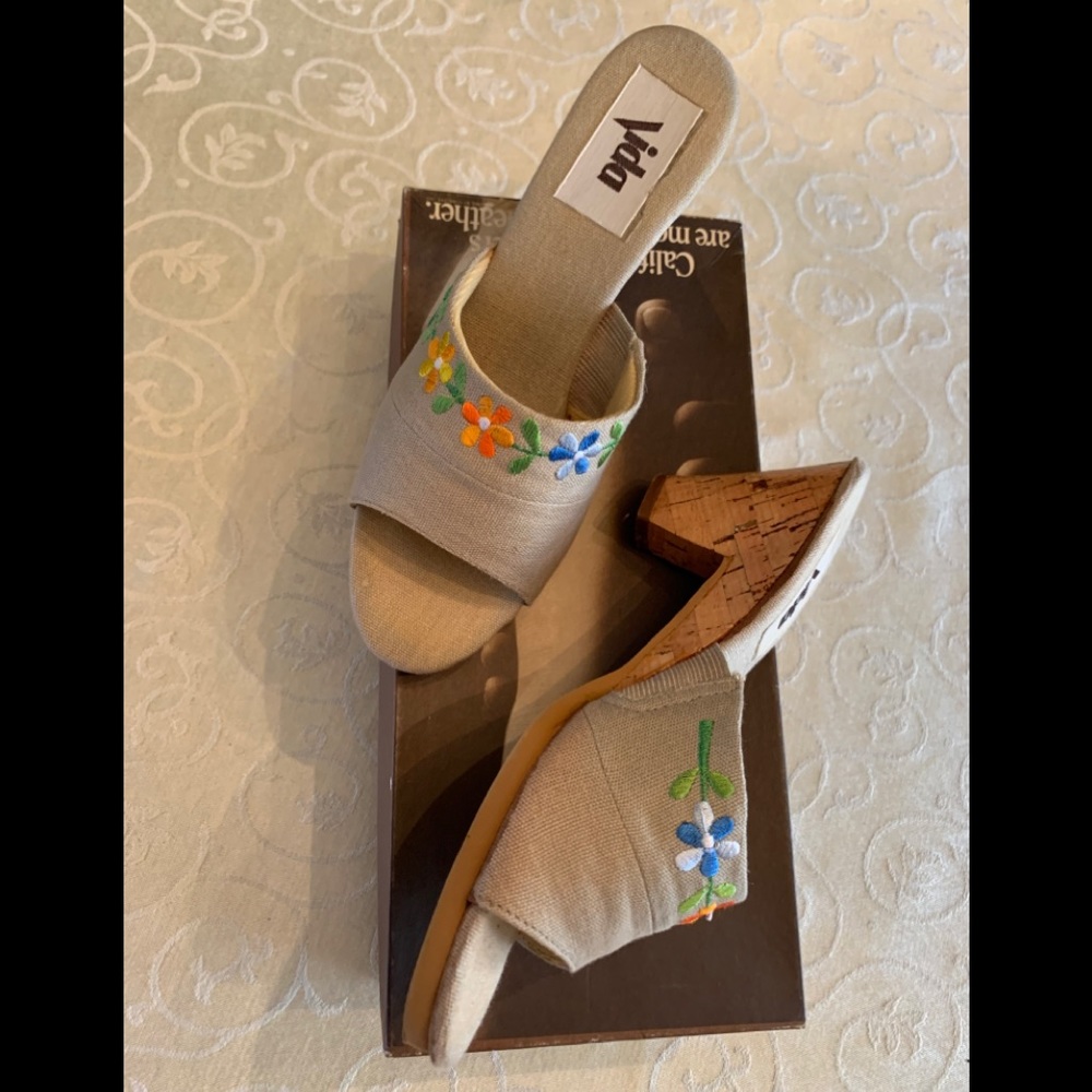 Slip-On Vida Shoes